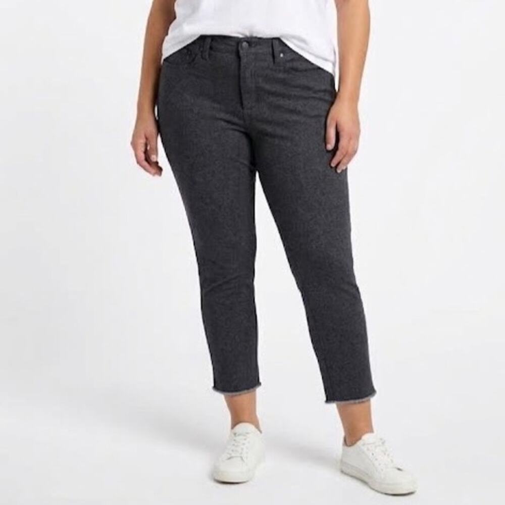 Tahari Charcoal Gray Stretchy Cropped Slim Fit Pants Size 8